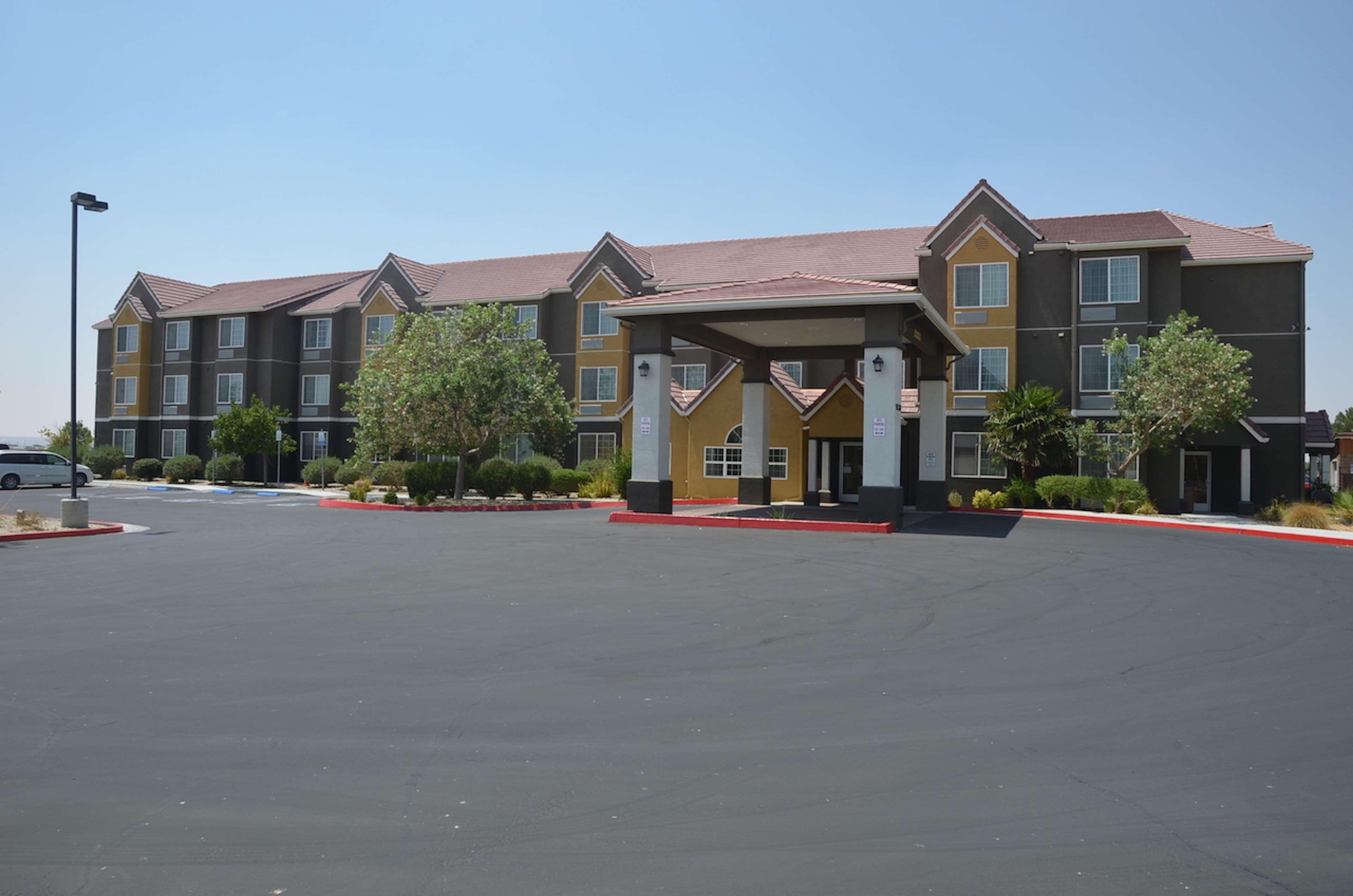 Western California & Hotel