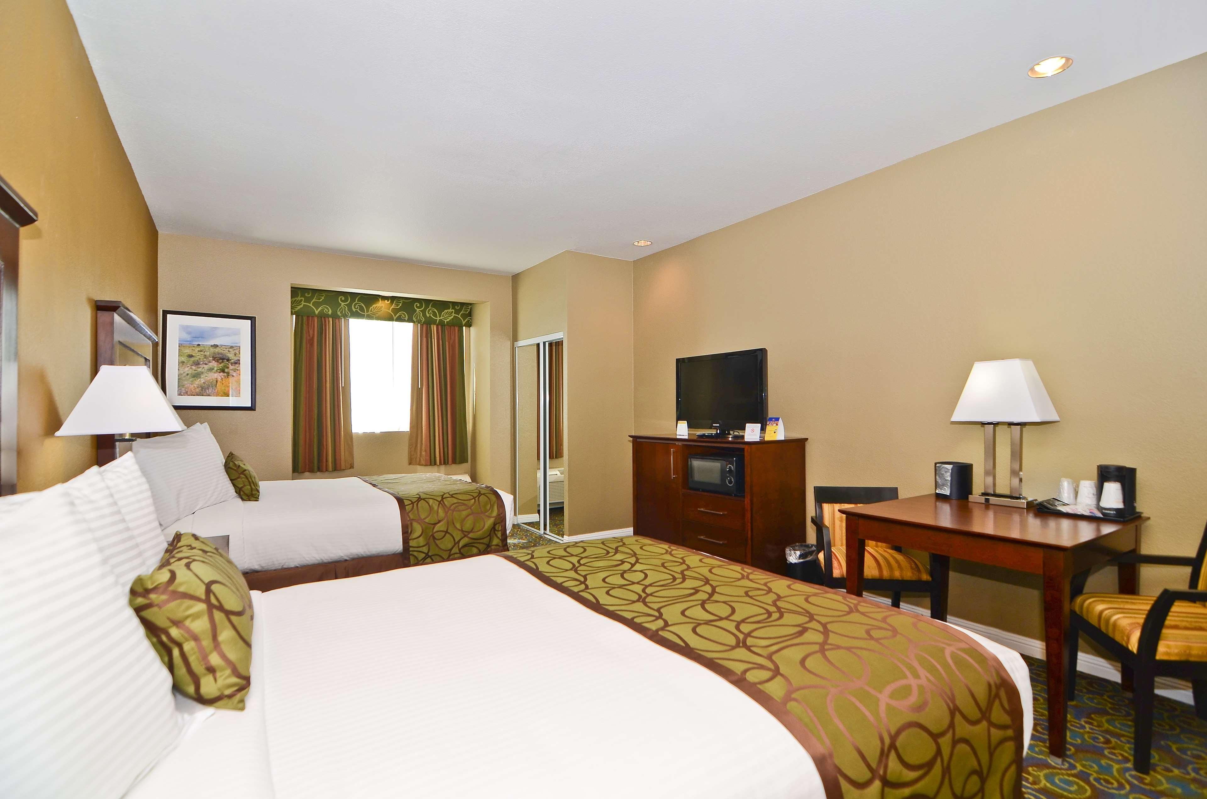 Hotel Western California & California City