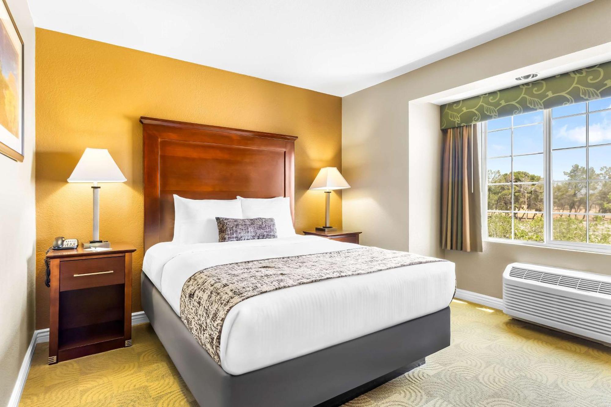 Western California & 4* California City