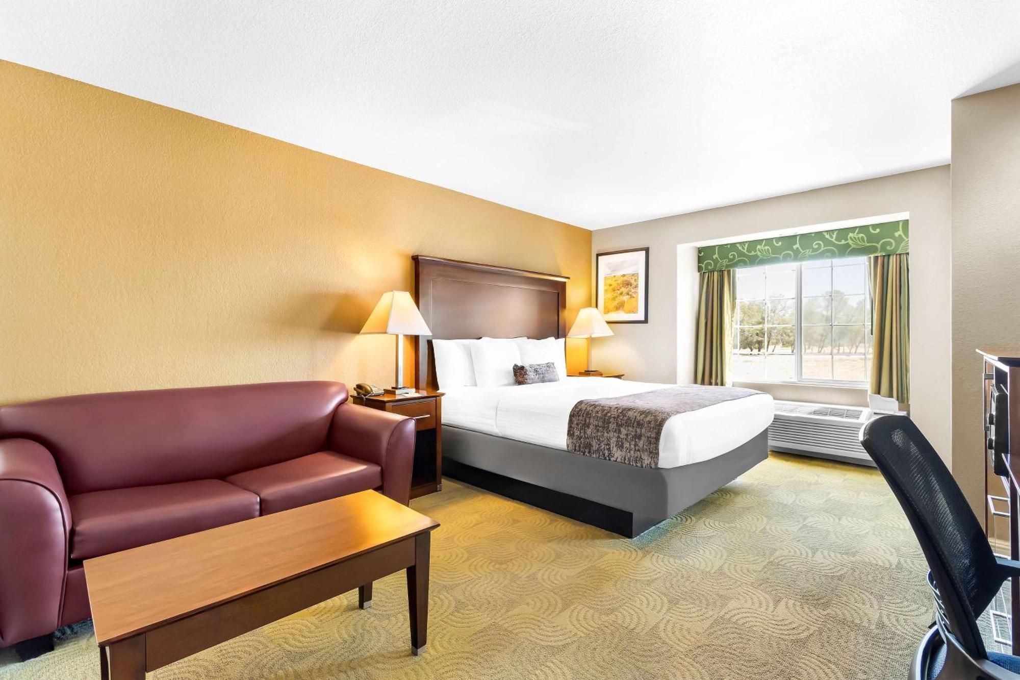 Western California & Hotel