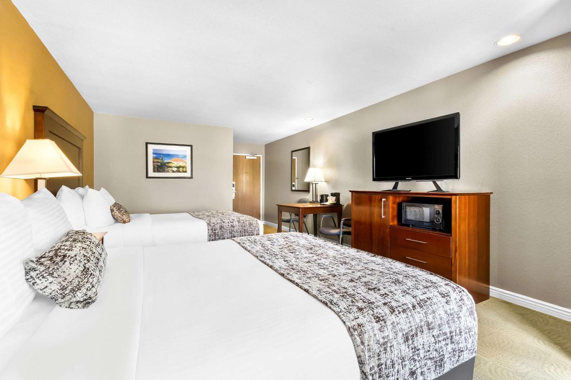 Western California & Hotel 4*