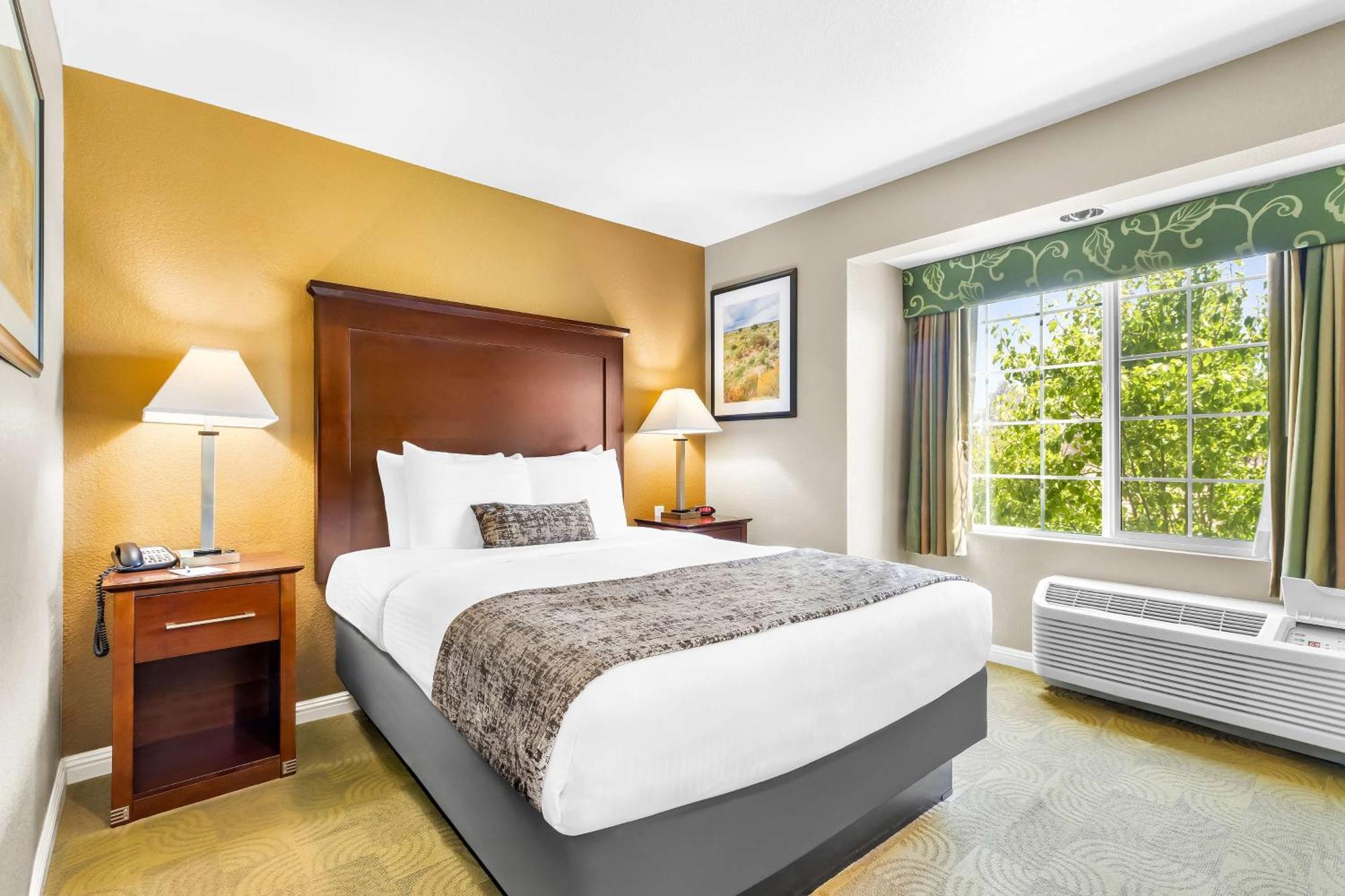 Hotel Western California & California City