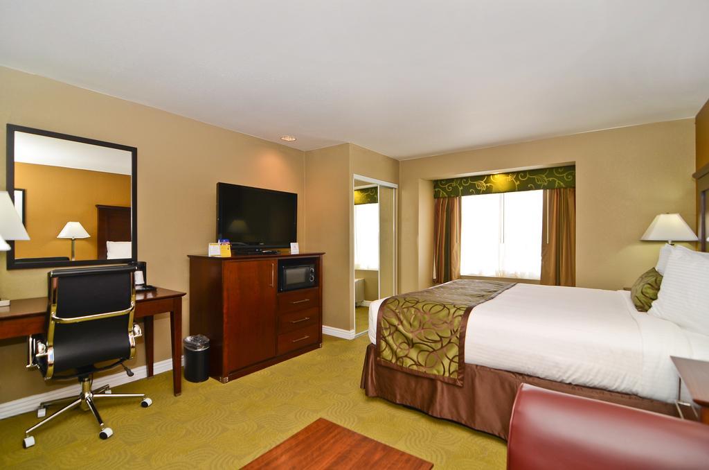 Western California & Hotel