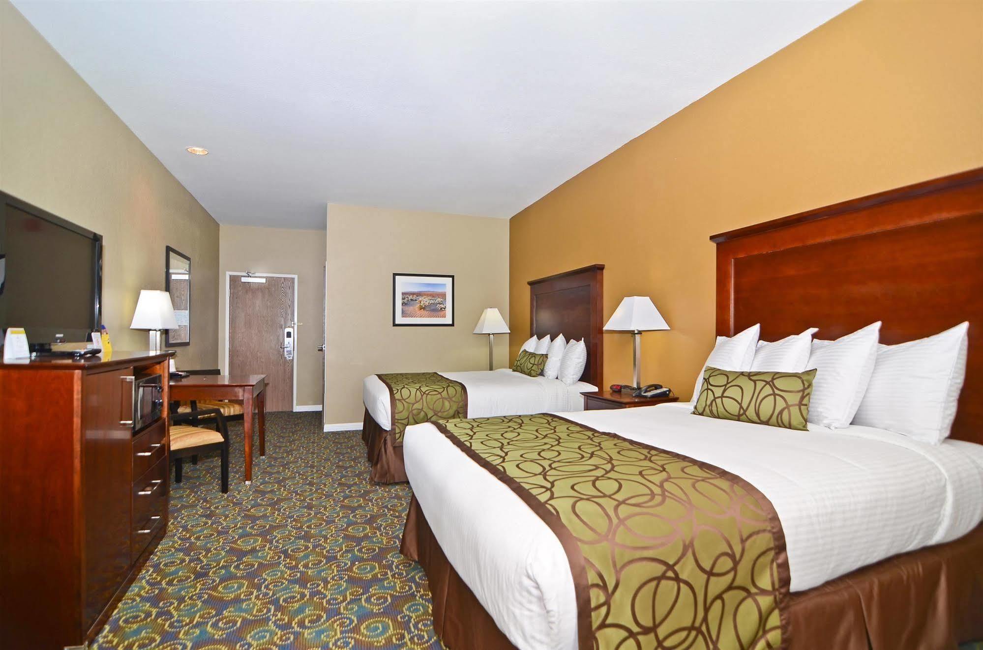 Hotel Western California & California City